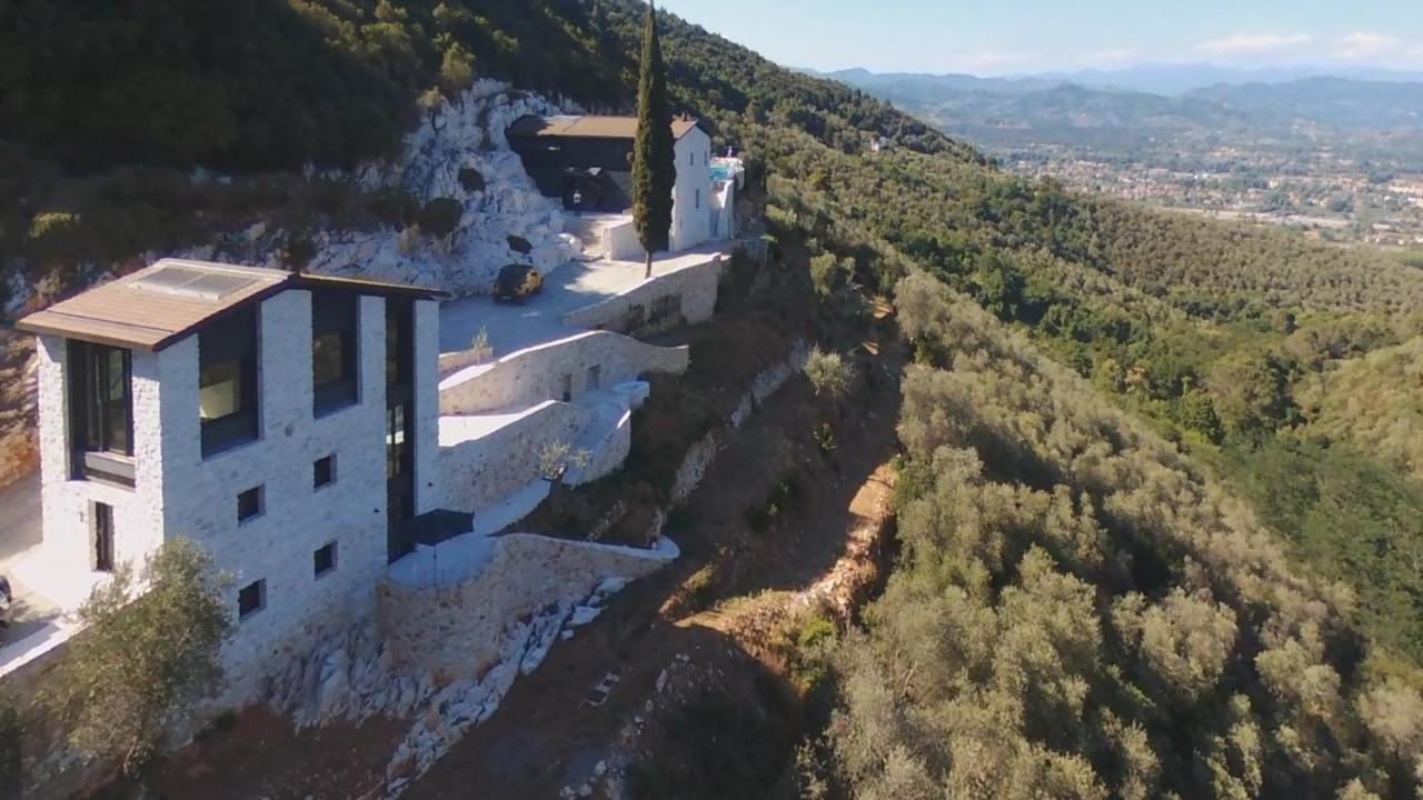 Villetta Farfallina "The Unique Property In The World With An Openable Roof" ลุคคา ภายนอก รูปภาพ