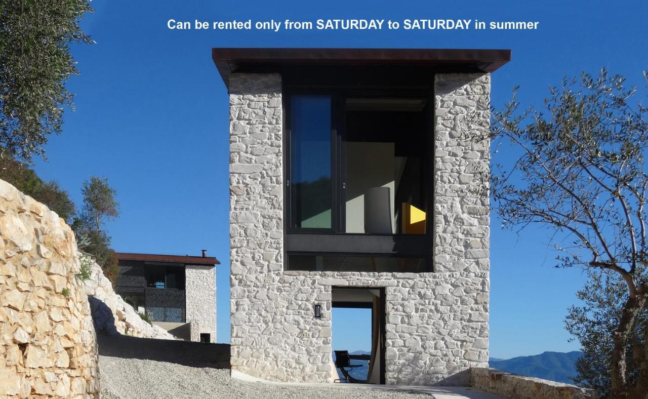 Villetta Farfallina "The Unique Property In The World With An Openable Roof" ลุคคา ภายนอก รูปภาพ