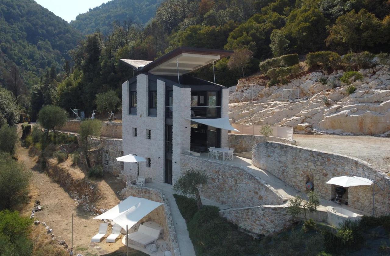 Villetta Farfallina "The Unique Property In The World With An Openable Roof" ลุคคา ภายนอก รูปภาพ
